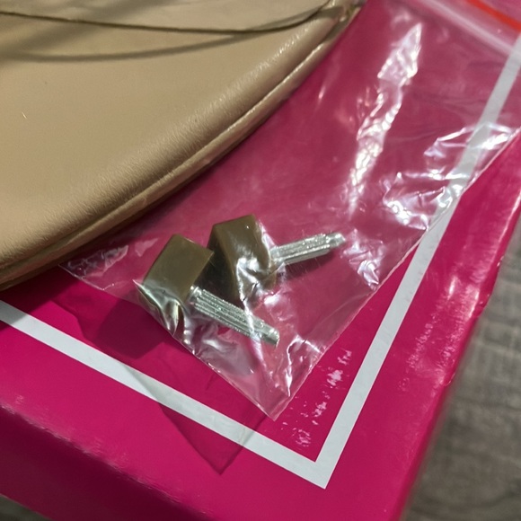 Nude Heels - Picture 4 of 13